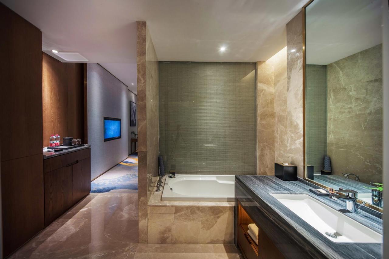 Hotel Wyndham Shiyan Downtown Zewnętrze zdjęcie