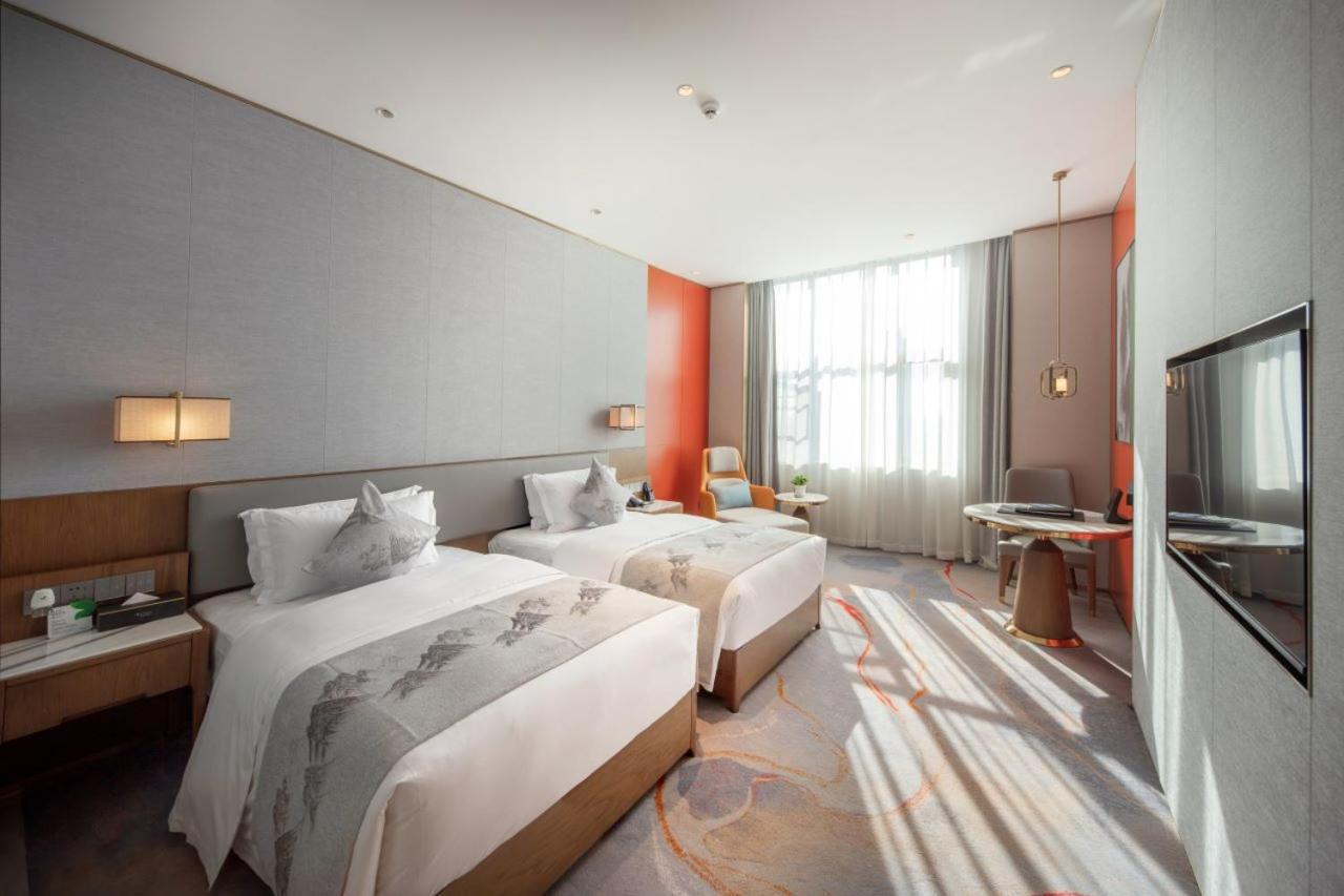 Hotel Wyndham Shiyan Downtown Zewnętrze zdjęcie